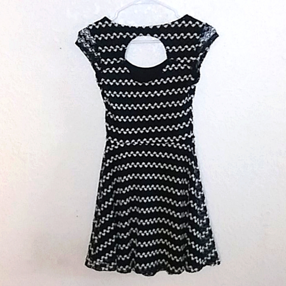 Dress - Picture 2 of 5